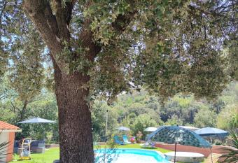 Le Havre de Paix has Balcony rooms