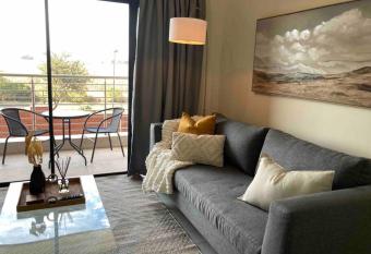 Luxury 1bed Serengeti OliveWood ORT Airport has Balcony rooms