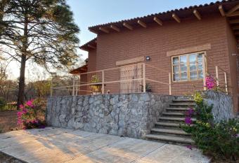 Caba  a La Bombilla en Tapalpa has Balcony rooms