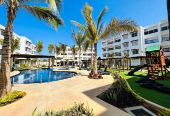 Almarena 403 Hermoso depa privado a 1 min de playa allows 18 year olds to book a room