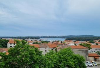 Laura Rooms has Balcony rooms