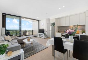 1BR Adelaide CBD Skyhigh-Morden has Balcony rooms