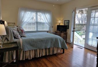 Urban Cottages has Balcony rooms