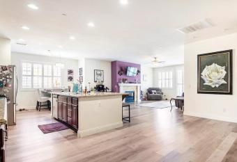 Pristine Room in Sparkling Desert Home has Balcony rooms