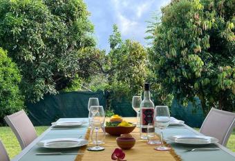 Dans la douceur de Montebello has Balcony rooms