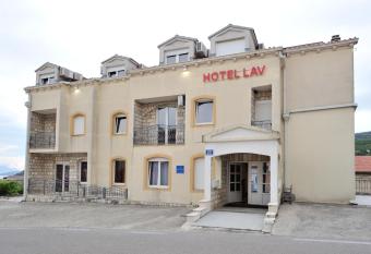 Hotel Lav has Balcony rooms
