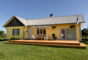 Meremarkii allows 18 year olds to book a room