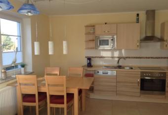 Fewo 202 Ferienwohnung in Strand- und Spielplatzn  he allows 18 year olds to book a room