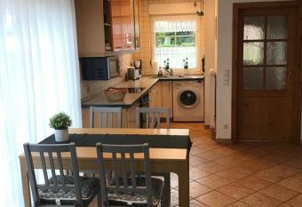 Feha 30 Ferienhaus Delphin in ruhiger Lage allows 18 year olds to book a room