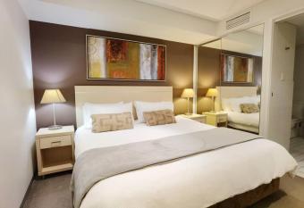 Spectacular Views Over North Terrace WIFI Parking has Balcony rooms