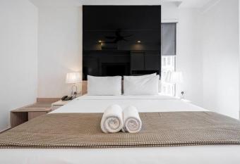 6 pax, 65 inch Smart TV 2Bedroom Suite at Ion D elemen has Balcony rooms