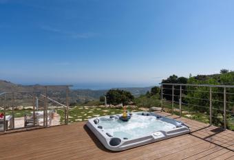 Dome on the hill with Jacuzzi has Balcony rooms