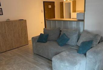 Apartament Iaki Mamaia allows 18 year olds to book a room