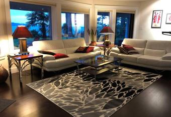 Saanichton Waterfront 2BR suite with superb views allows 18 year olds to book a room