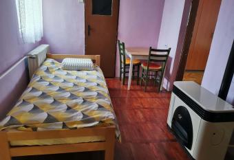 Heping Hotel has Smoking/Balcony rooms