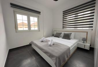 Mesangala Sunrise has Balcony rooms