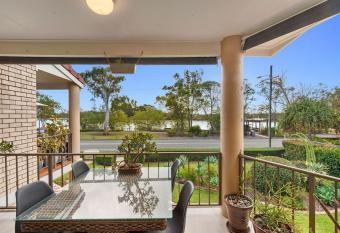 The River View Unit -2 bed -2 bath has Balcony rooms