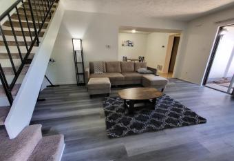 Home to Stay IN. has Balcony rooms