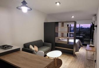 Departamento moderno a una cuadra de bv. galvez has Balcony rooms