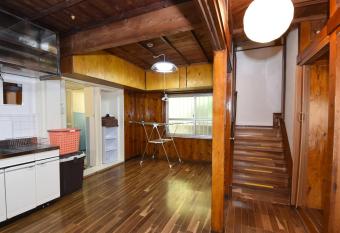    Japanese Only   villa Ukishima    allows 18 year olds to book a room