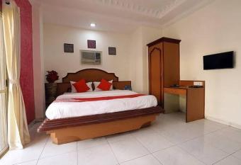 HOTEL R.K EXECUTIVE has Balcony rooms