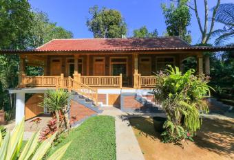 Mulia Garden Bungalows has Balcony rooms