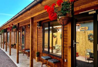 Vama 22- Vama Veche allows 18 year olds to book a room