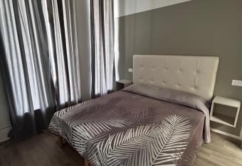 B&b La Torre has rooms with a private hot tub