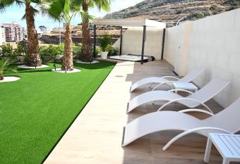 The Royal Garden by LUCIA DE SU allows 18 year olds to book a room