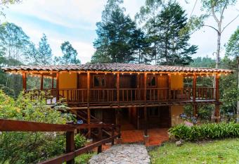 Alma Hotel Campestre has Balcony rooms