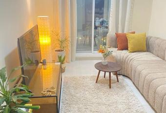 The Balcony/Entire Penthouse allows 18 year olds to book a room