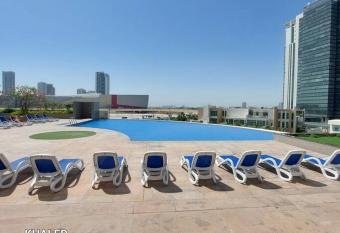 Your Home in Abu Dhabi has rooms with a private hot tub