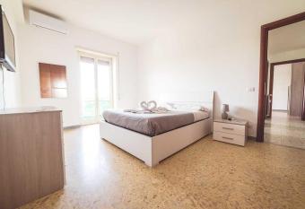 Ostia Holiday PAM has Balcony rooms