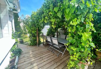 La petite evasion - Jardin has Balcony rooms