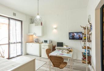 Casetta Azzurra has Balcony rooms