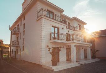 Vila Venus has Balcony rooms