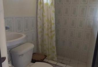 Departamento Amueblado allows 18 year olds to book a room