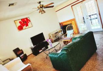 Golden Sunflower's Apt B allows 18 year olds to book a room