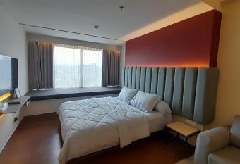 Ruby Apartment #19 allows 18 year olds to book a room