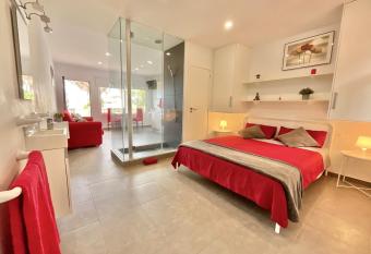 RedVelvet has Balcony rooms