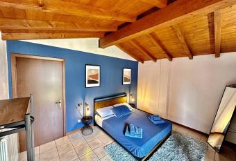 [3BR] villetta con panoramica sul lago has Balcony rooms
