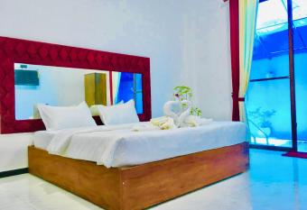 Villa Liyoo has Balcony rooms