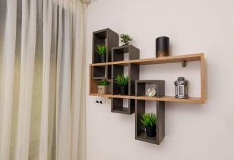 (null) has Balcony rooms