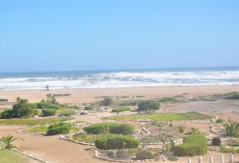 Ocean 4 Swakopmund has rooms with a private hot tub