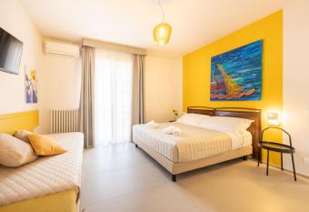 Dea Suite Room has Balcony rooms