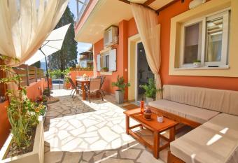 Kosmas Family House has Balcony rooms