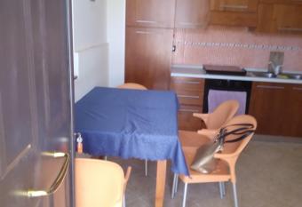 Casa al mare has Balcony rooms