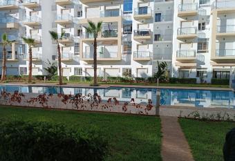 Appartement Bouznika Kettani Premium allows 18 year olds to book a room