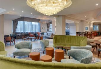 DoubleTree by Hilton London Elstree allows 18 year olds to book a room