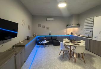 Sunny house has Balcony rooms